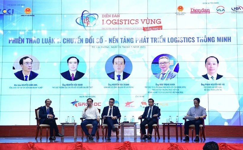 Hai Phong focuses on digital transformation in logistics
