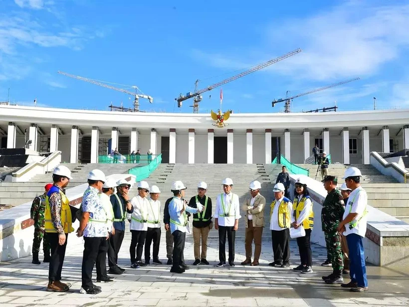 Indonesian President Joko Widodo inspects the progress of the ceremonial grounds for the upcoming independence day celebrations in Nusantara on June 5, 2024. (Photo: Courtesy of Presidential Press Bureau)