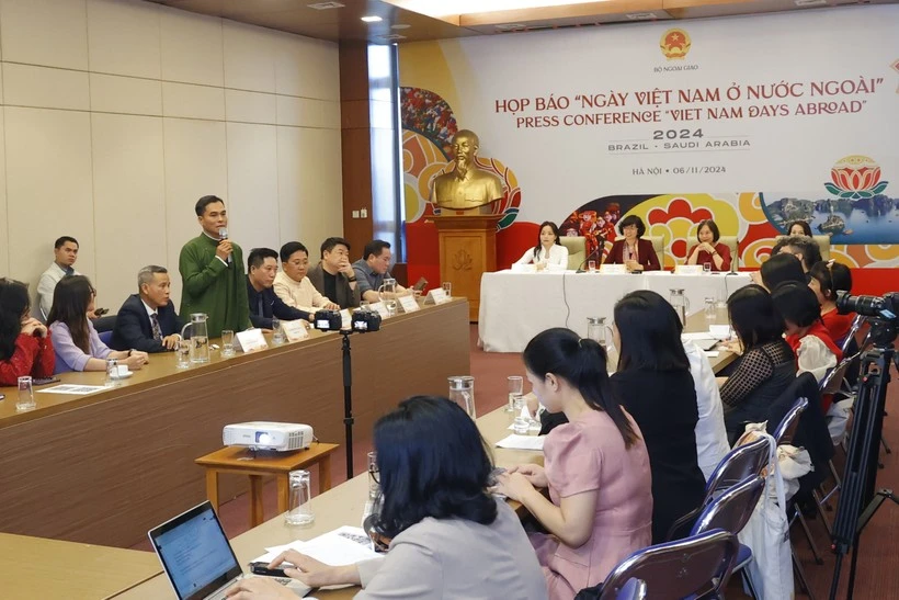 A press conference introduces “Vietnam Days Abroad 2024” (Photo: VietnamPlus)