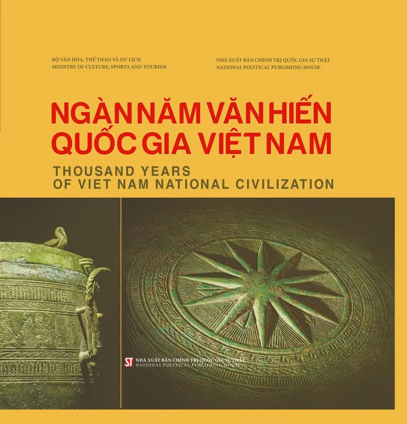 The Vietnamese-English book titled “Thousand Years of Vietnam National Civilisation” featuring national treasures. (Photo: nxbctqg.org.vn)