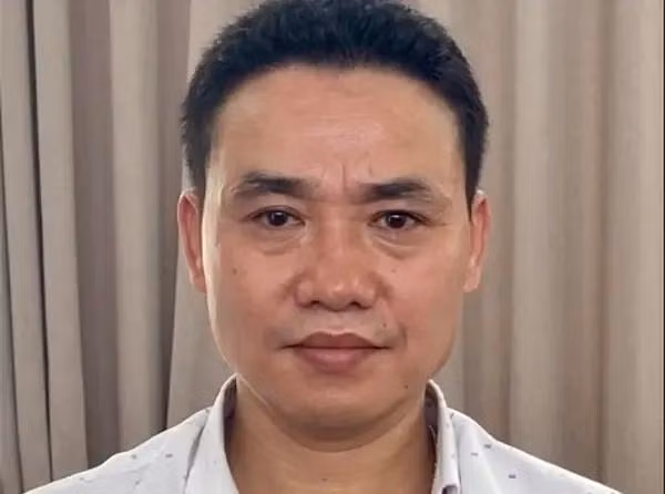 Tran Tung, former Deputy Director of the Department of Foreign Affairs of Thai Nguyen province is proposed for prosecution on charge of "accepting bribes, abusing position and powers while performing official duties". (Photo: VNA)