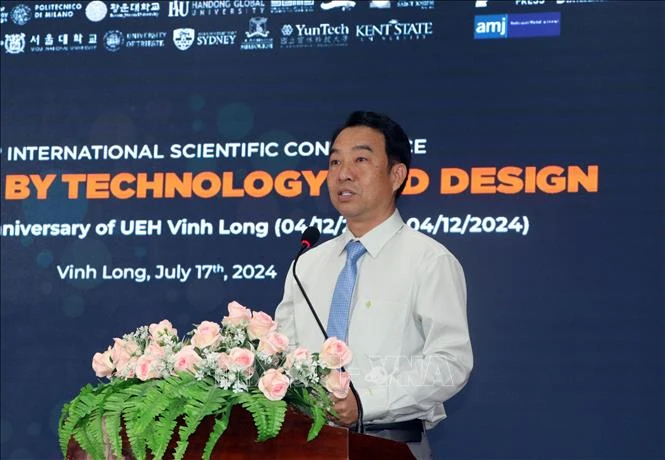 Chairman of the provincial People's Committee Lu Quang Ngoi speaks at the event (Photo: VNA)