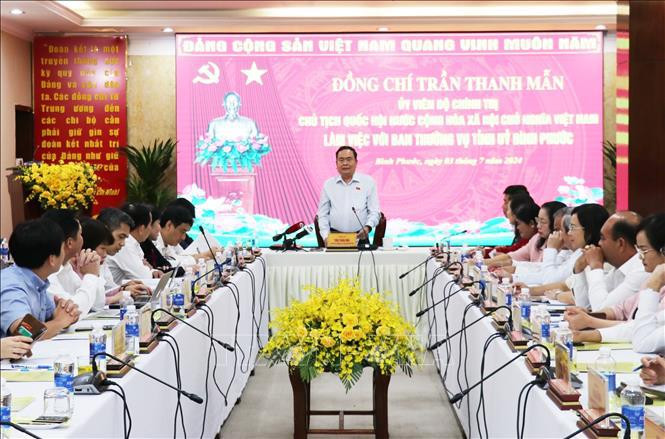 NA Chairman Tran Thanh Man speaks at the meeting (Photo: VNA)