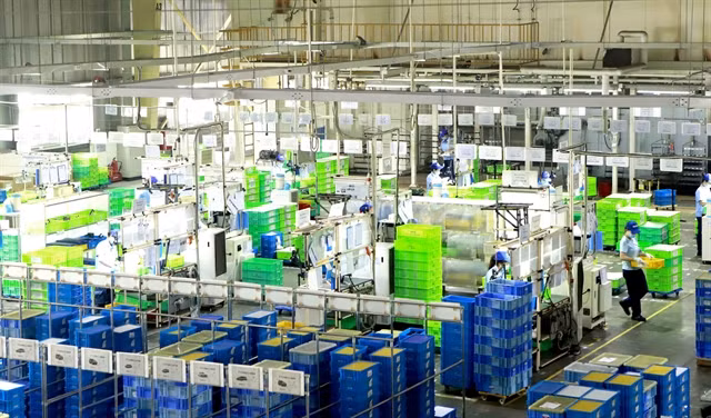A production line of Ohashi Tekko Vietnam Company in Vinh Phuc province. (Photo: VNA)
