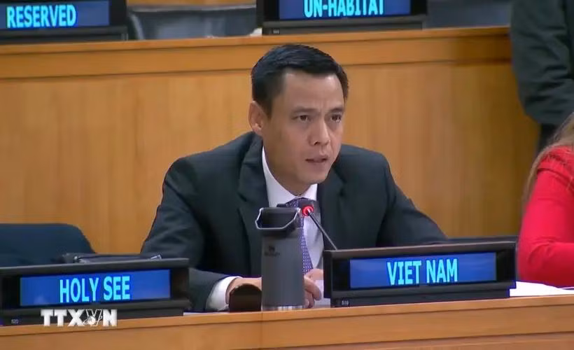 Ambassador Dang Hoang Giang, Permanent Representative of Vietnam to the UN speaks at the debate (Photo: VNA)