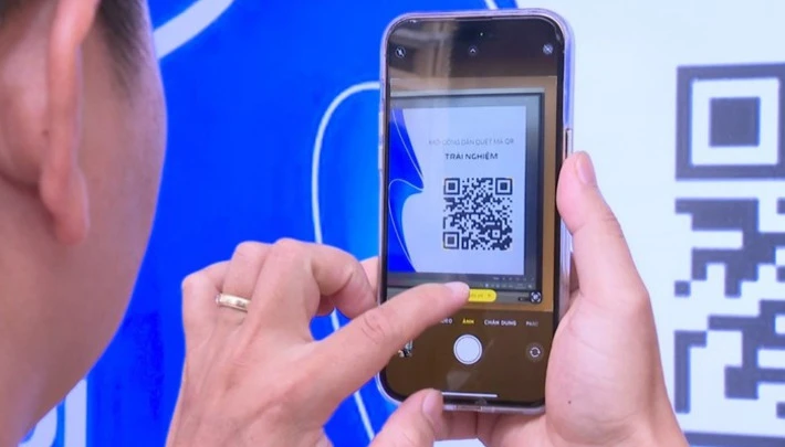 As of November 21, the iHanoi application had recorded 16 million access instances. (Photo: tapchicongthuong.vn)