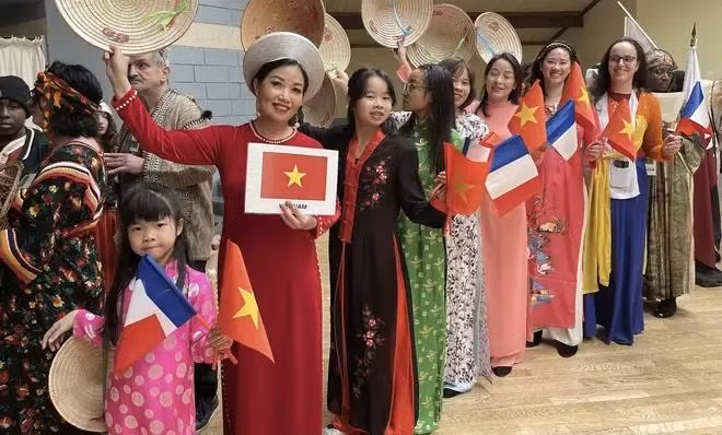 The Vietnamese delegation at 2022 Francophonie Weekend held in celebration of the International Francophonie Day in France’s Seine et Marne (France) on March 20, 2022 (Photo: VNA)