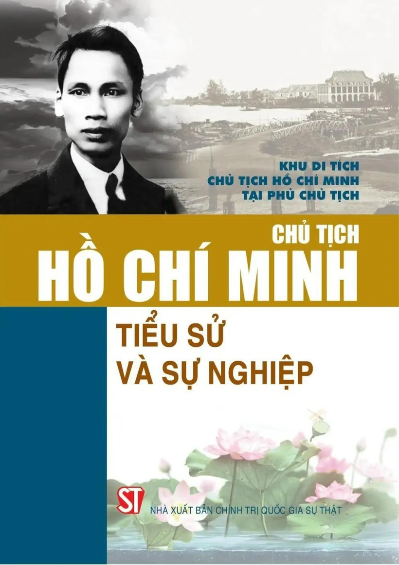 The Vietnamese - English bilingual book entitled "President Ho Chi Minh – Biography and Career".