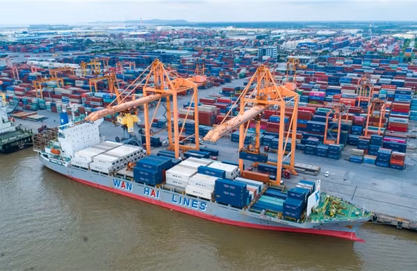 A port in the northern port city of Hai Phong (Photo: VNA)