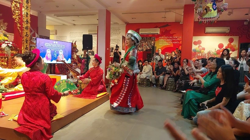 PhD, Meritorious Artisan Nguyen Duc Hien in a Hau Dong trance ritual performance. (Photo: VietnamPlus)