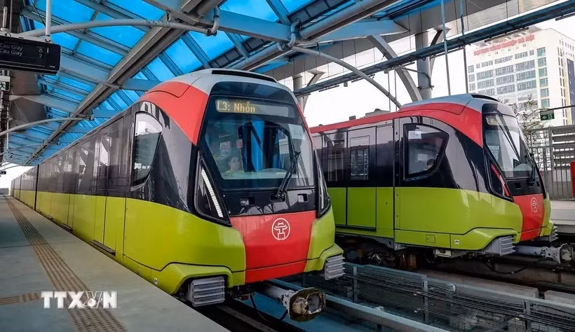 Trial run of Nhon - Hanoi station before operation (Photo: VNA)