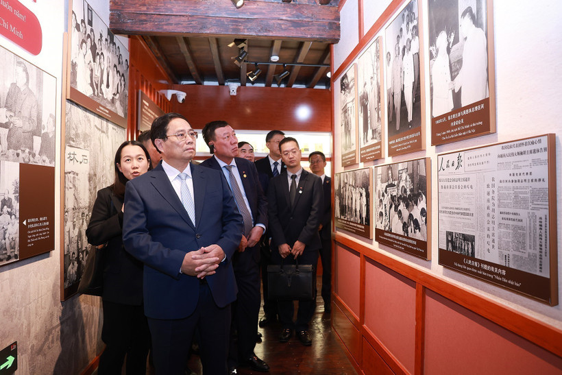 PM Pham Minh Chinh visits President Ho Chi Minh relic site in Kunming, Yunnan province, China on November 5. (Photo: VNA)