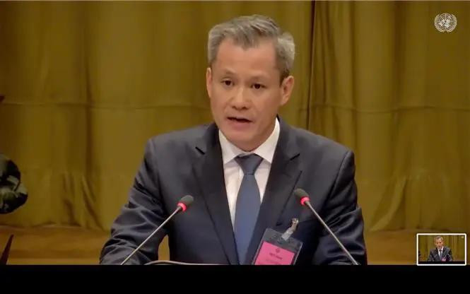 Nguyen Dang Thang, Director General of the Ministry of Foreign Affairs’ Department of International Law and Treaties speaks at the session. (Photo: VNA)