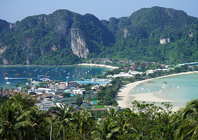 Located in the north of Andaman Sea, Kol Phi Phi islands are one of the most famous and beautiful place in Thailand and South-East Asia. (Photo: inthailand.travel)