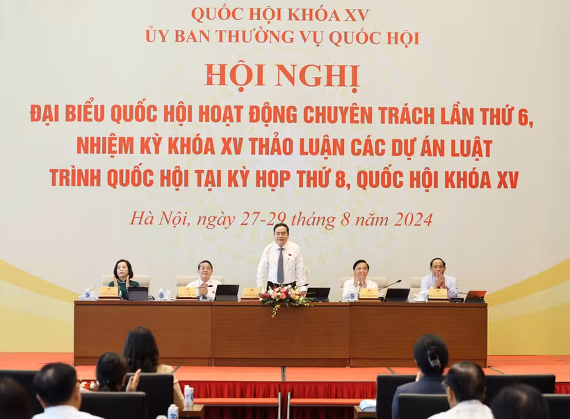 At the 6th meeting of full-time NA deputies in Hanoi on August 27. (Photo: VNA)