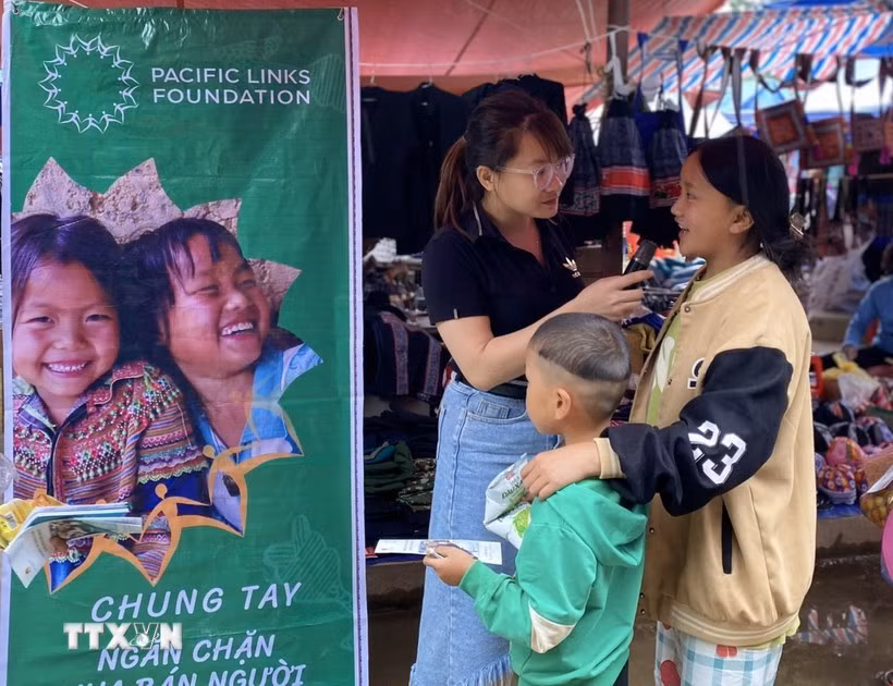 As many as 1,589,724 are provided with information related to laws and risks of human trafficking crimes. - Illustrative image (Photo: VNA)