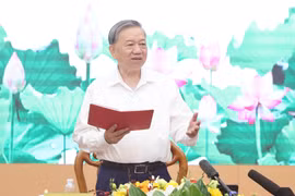 Party General Secretary To Lam addresses the working session with the Party Central Committee’s Commission for Information and Education, and Mass Mobilisation on June 11 (Photo: VNA)