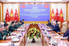 Minister of National Defence General Phan Van Giang and Minister of National Defence of Türkiye Yasar Guler at their talks on September 11 (Photo: VNA)