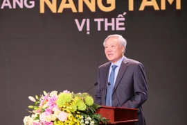 Permanent Deputy Prime Minister Nguyen Hoa Binh addresses Lam Dong province's investment promotion conference on October 12. (Photo: VNA)