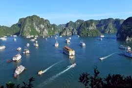 Nestled in Quang Ninh province, Ha Long Bay boasts 1,553 sq.km of stunning landscapes and 1,969 islets. (Photo: VNA)