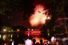 Fireworks illuminate the Hanoi sky in celebration of National Day. (Photo: VNA)