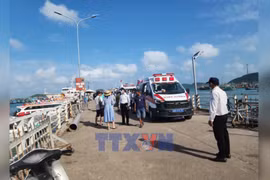 Phu Quoc races to treat victims of canoe capsize