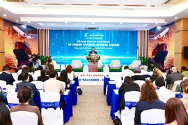 At the workshop titled "Easing Non-Tariff Barriers to unlock ASEAN’s potential" on June 27 (Photo: thitruongtaichinhtiente.vn)