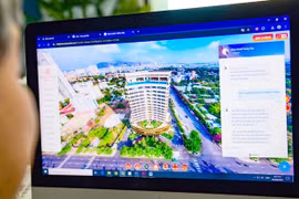 Hotels have deployed virtual assistants to increase guest experiences. (Photo: tuoitre.vn)