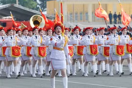 Over 10,000 people join first parade rehearsal in Ho Chi Minh City