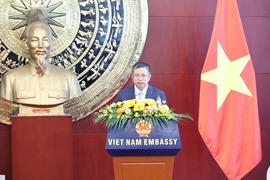 Vietnamese Ambassador to China Pham Thanh Binh speaks at the press gathering in Beijing on April 28. (Photo: VNA)
