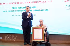 Palestine awards Star of Merit Order to former Vice President Nguyen Thi Binh
