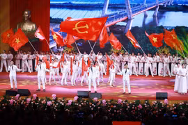 An art performance at the ceremony held in Hanoi on August 20 to celebrate the Government's 80th founding anniversary (Photo: VNA)