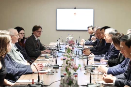 Party General Secretary To Lam meets General Secretary of the Communist Party of Britain (CPB) Robert Griffiths in London on October 29. (Photo: VNA)