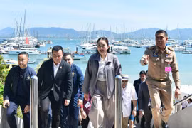 Prime Minister Paetongtarn Shinawatra arrives at the Thailand International Boat Show at the Phuket Yacht Haven, where she presided over the opening of a four-day event that ends on January 12. (Photo: Government House)