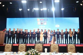 At the first congress of the Vietnam – Cambodia Business Association (Photo: VNA)