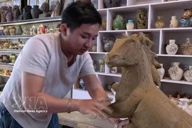 Horse mascots at 500 year old pottery village