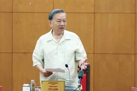 Party General Secretary To Lam presides over a meeting with the Standing Board of the Government Party Committee on September 17. (Photo: VNA)