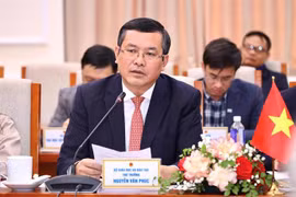 Deputy Minister of Education and Training Nguyen Van Phuc at the working session with representatives from 21 US higher education institutions in Hanoi on March 31. (Photo: Ministry of Education and Training)