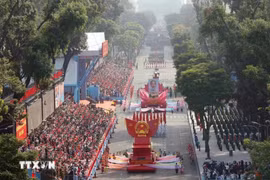 The grand military parade marking the 50th anniversary of the liberation of the South and national reunification. (Photo: VNA)