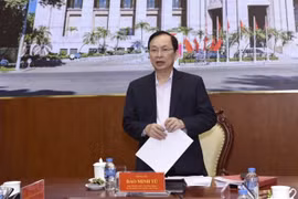 Deputy Governor of the State Bank of Vietnam Dao Minh Tu speaks at the event. (Photo: sbv.gov.vn) 