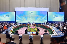 Delegates at the high-level discussion session on 'Sustainable and People-centred Green Transition' on April 16 afternoon. (Photo: VNA) 