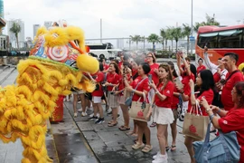 Foreign visitors are welcomed at the Ha Long International Cruise Port. (Photo: VNA)