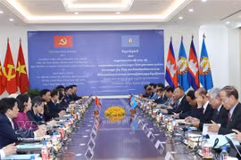 Vietnam, Cambodia deepen Party to Party ties, boost comprehensive cooperation