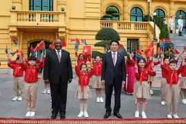 State President Luong Cuong holds talks with South African leader