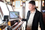 Fishing vessel owners have also proactively installed auxiliary devices to ensure backup connectivity in case their VMS equipment encounters problems at sea. (Photo: VNA)