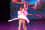 A ballet performance at Ho Guom Theatre on June 26 (Photo: VNA) 