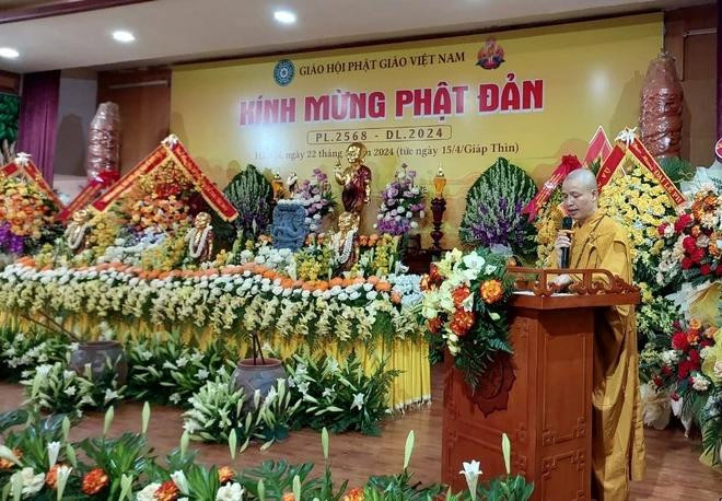 Most Venerable Thich Minh Quang presides over celebration of Buddha’s birthday at Quan Su pagoda in Hanoi on May 22. (Photo: VietnamPlus) Spreading Buddhist spirit 3.webp