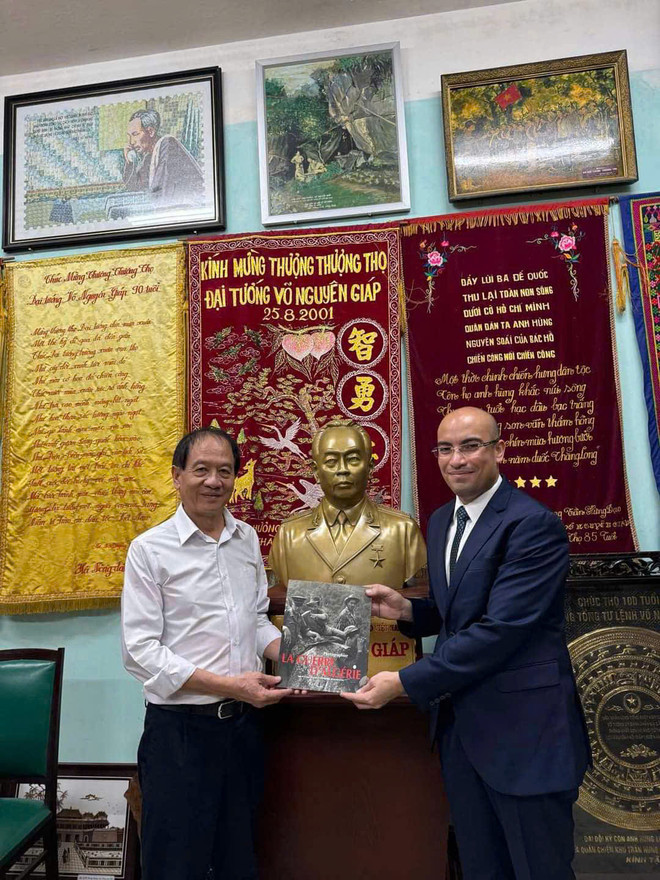 Algerian Ambassador to Vietnam Sofiane Chaib and Vo Hong Nam, son of General Vo Nguyen Giap. (Photo courtesy of the Algerian Embassy in Vietnam) algerian-ambassador-to-vietnam-sofiane-chaib-r-and-vo-hong-nam-son-of-general-vo-nguyen-giap-photo-courtesy-of-the-algerian-embassy-in-vietnam-5296.jpg