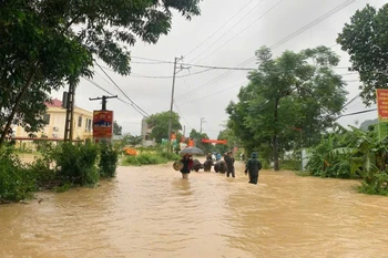 Van Nham commune in Lang Son province has been flooded due to Typhoon Matmo's circulation. (Photo: VNA)