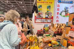 At a booth of Vietnamese products at the Vegetarian Food Asia (VFA) fair in Hong Kong, China. (Photo: VNA)